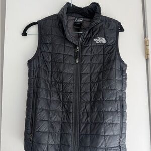 The North Face Black Quilted Kids’ Puffer Vest